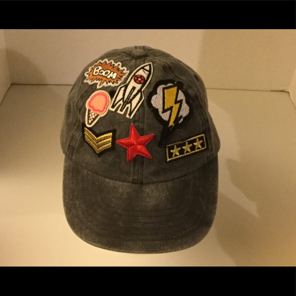 Steve Madden Embellished Women’s baseball Hat